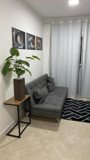 SM1106 - Lindo, Novo e Super Bem Localizado